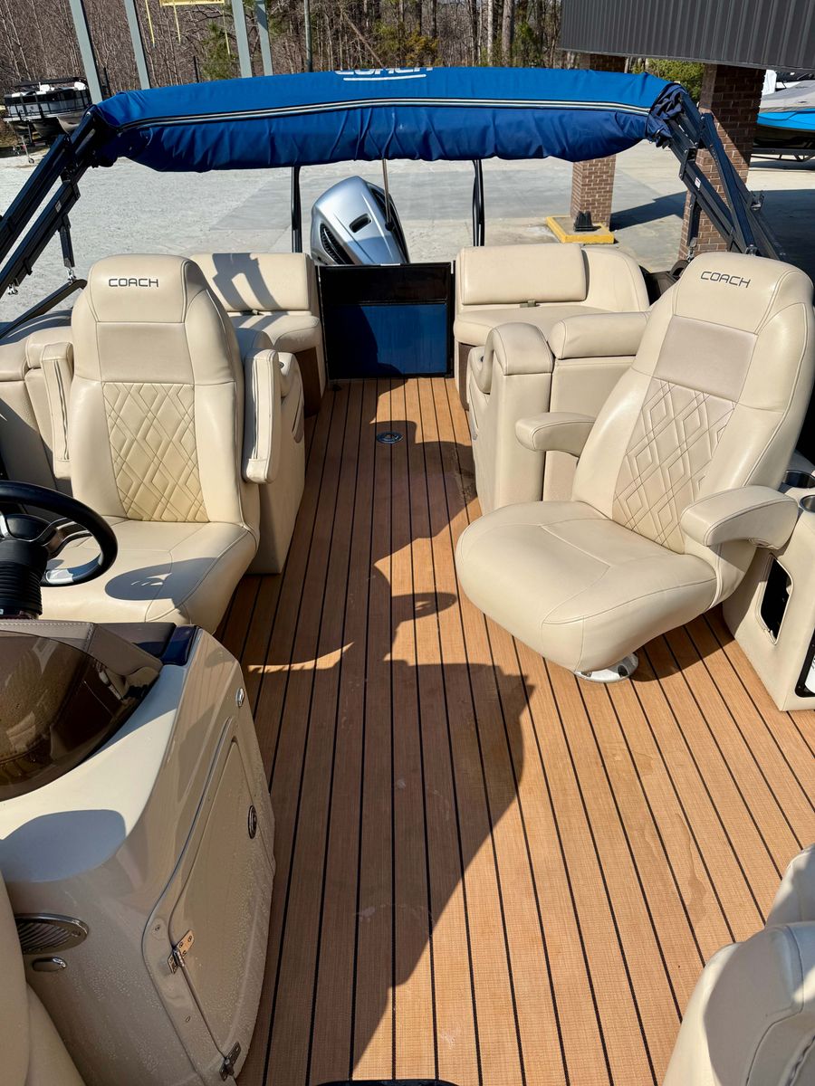 2018 Coach Pontoons 250 RL, photo 8 of 8